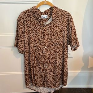 Bermies short sleeve button down, cheetah print.